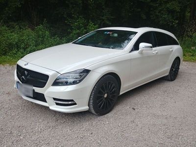 Mercedes CLS500 Shooting Brake