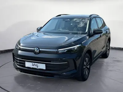 Neu VW Tiguan Life 131 PS (96 kW) 2026 Grau SUV