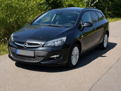 Gebraucht Opel Astra 110 PS (80 kW) 2015 Schwarz Kombi
