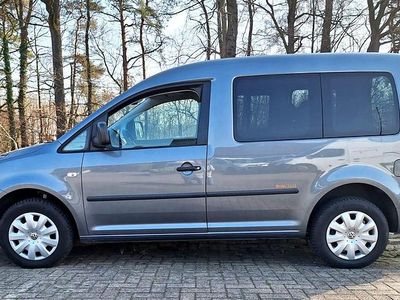 Gebraucht VW Caddy 85 PS (62 kW) 2011 Silber Van / Kleinbus