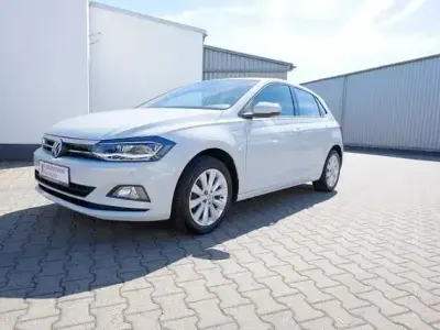 Używany VW Polo Highline 95 KM (69 kW) 2019 Biały Hatchback