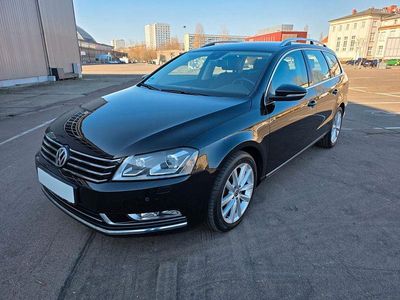 Gebraucht VW Passat Highline 177 PS (130 kW) 2014 Schwarz Kombi