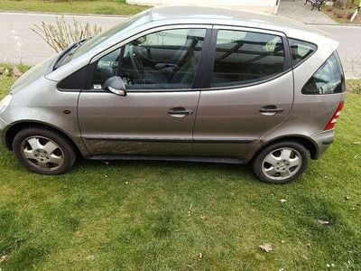 Second-hand Mercedes A140 Classic 82 CP (60 kW) 2004 Berlinǎ