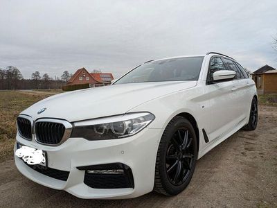 Gebraucht BMW 530 Sport Line 265 PS (194 kW) 2017 Weiß Kombi