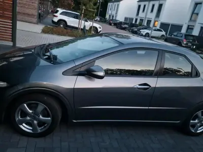 Gebraucht Honda Civic 99 PS (72 kW) 2011 Grau Limousine
