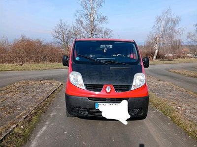 Gebraucht Renault Trafic 90 PS (66 kW) 2010 Rot Van / Kleinbus