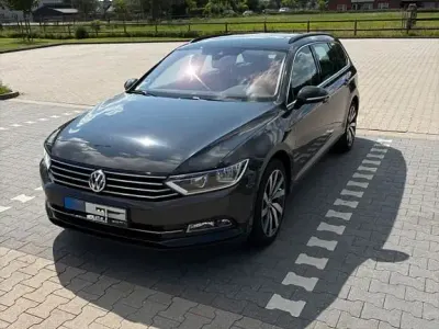 Gebraucht VW Passat Comfortline 150 PS (110 kW) 2018 Grau Kombi