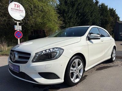 Gebraucht Mercedes A180 122 PS (89 kW) 2014 Calcitweiss  unilack Limousine