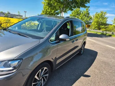 Gebraucht VW Sharan Sound 150 PS (110 kW) 2017 Grau Van / Kleinbus
