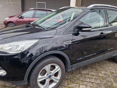 Schwarz Gebraucht 2016 Ford Kuga Business Edition SUV | 9.900 € (Guter Preis)