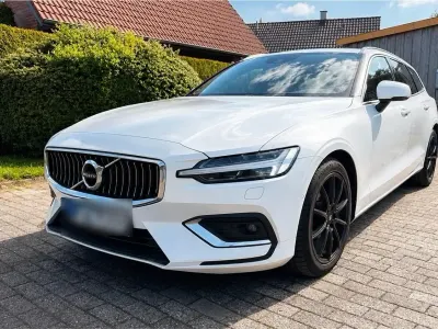 Gebraucht Volvo V60 Inscription 190 PS (139 kW) 2018 Weiß Kombi