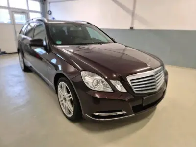 Gebraucht Mercedes E250 Elegance 204 PS (150 kW) 2011 Braun Kombi