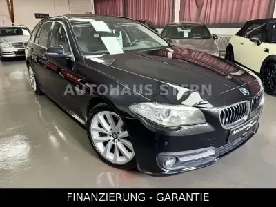 Gebraucht BMW 525 Comfort Edition 218 PS (160 kW) 2015 Saphirschwarz (metallic) Kombi