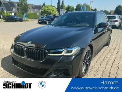 Gebraucht BMW 540 M Sport 333 PS (244 kW) 2023 Saphirschwarz metallic Kombi