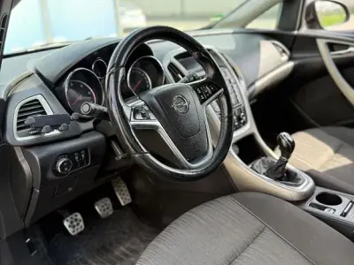 Gebraucht Opel Astra 125 PS (91 kW) 2011 Braun Kombi