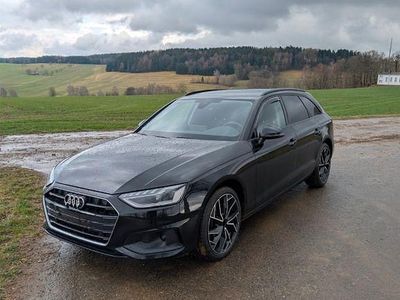 Gebraucht Audi A4 Ambiente 163 PS (119 kW) 2020 Schwarz Kombi