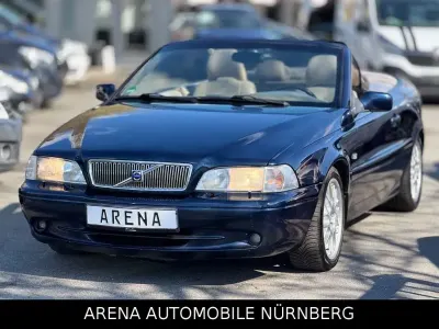 Usata Volvo C70 193 CV (141 kW) 2001 Blu Cabrio