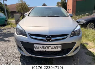 Gebraucht Opel Astra Active 131 PS (96 kW) 2013 Silber Limousine