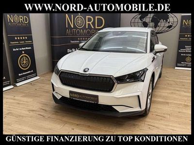Weiß Gebraucht 2022 Skoda Enyaq iV Loft SUV | 29.990 € (Guter Preis)