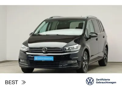 Gebraucht VW Touran Highline 150 PS (110 kW) 2020 Deep black perleffekt Van / Kleinbus