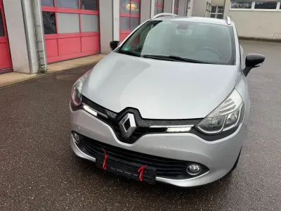 Gebraucht Renault Clio Luxe 90 PS (66 kW) 2014 Silber Limousine