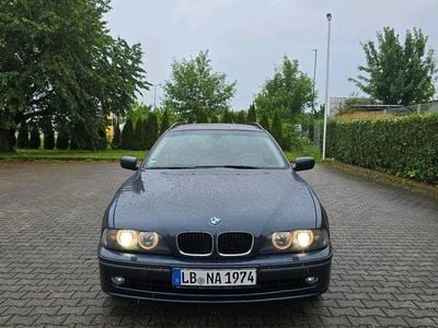 BMW 525