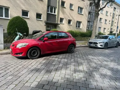 Gebraucht Toyota Auris 126 PS (92 kW) 2008 Rot Kleinwagen