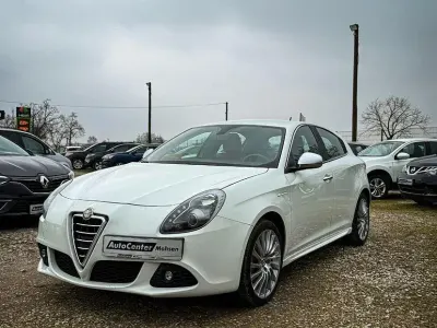 Gebraucht Alfa Romeo Giulietta Turismo 120 PS (88 kW) 2011 Weiß Kleinwagen
