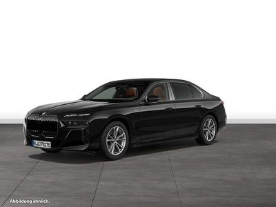 Gebraucht BMW 750e M Sport 489 PS (359 kW) 2025 Schwarz Limousine