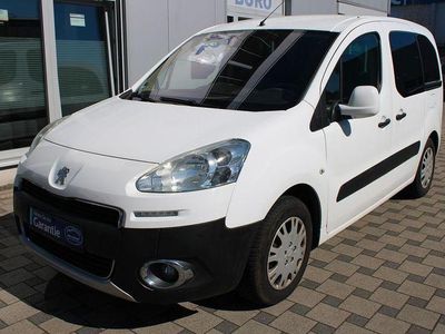 Gebraucht Peugeot Partner Tepee Active 92 PS (67 kW) 2013 Weiß Van / Kleinbus