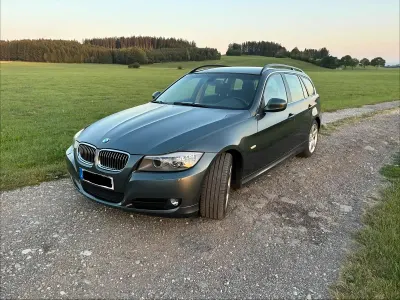 Gebraucht BMW 325 218 PS (160 kW) 2009 Grau Kombi
