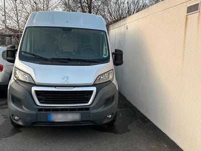 Gebraucht Peugeot Boxer 131 PS (96 kW) 2017 Silber Van