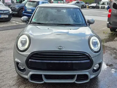 Gebraucht Mini Cooper 136 PS (100 kW) 2017 Moonwalk grey (metallic) Kleinwagen