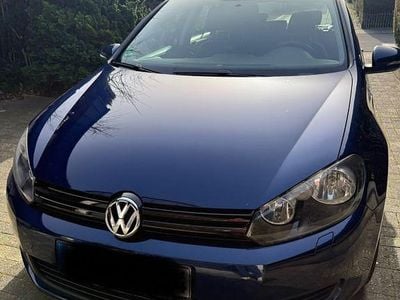 Usata VW Golf VI Trendline 80 CV (58 kW) 2009 Blu Utilitaria