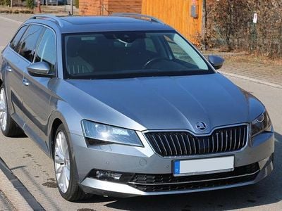 Gebraucht Skoda Superb Style 220 PS (161 kW) 2015 Grau Kombi