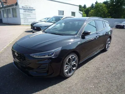 Gebraucht Ford Focus ST-Line X 155 PS (114 kW) 2025 Obsidianschwarz metallic Kombi