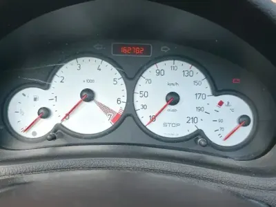 Gebraucht Peugeot 206 CC 109 PS (80 kW) 2005 Silber Cabrio