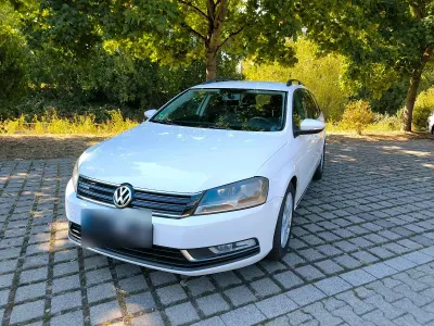 Gebraucht VW Passat 105 PS (77 kW) 2013 Weiß Kombi