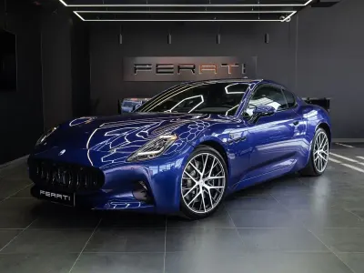 Gebraucht Maserati Granturismo 559 kW (761 PS) 2024 Blau Coupé