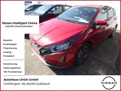 Neu Hyundai i20 Pure 79 PS (58 kW) 2025 Dragon red Kleinwagen