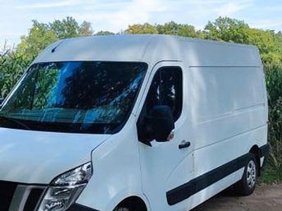 Nissan NV400