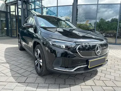 Gebraucht Mercedes EQA250+ Progressive 139 kW (190 PS) 2023 Schwarz SUV