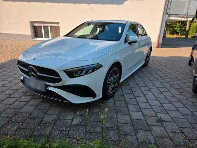 Gebraucht Mercedes A180 AMG 136 PS (100 kW) 2024 Weiß Kleinwagen