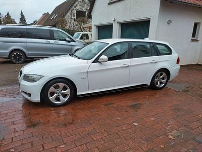 Gebraucht BMW 320 Efficient Dynamics 163 PS (119 kW) 2012 Weiß Kombi