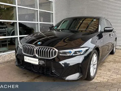 Gebraucht BMW 320 M Sport 190 PS (139 kW) 2024 Saphirschwarz metallic Limousine