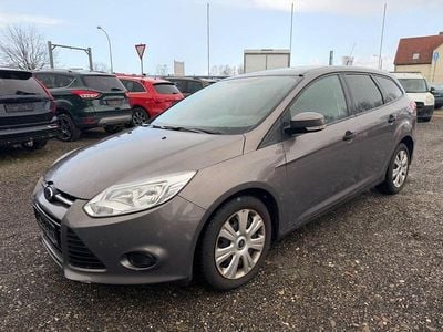 Gebraucht Ford Focus Ambiente 101 PS (74 kW) 2014 Braun Kombi