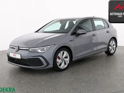 Gebraucht VW Golf VIII GTD 200 PS (147 kW) 2024 Mondsteingrau Limousine