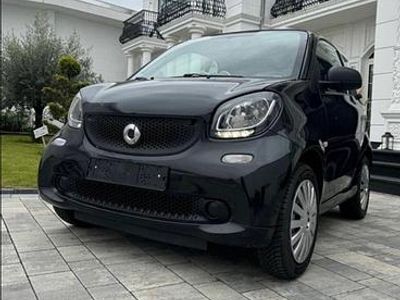 Gebraucht Smart ForTwo Coupé 60 PS (44 kW) 2017 Schwarz Coupé