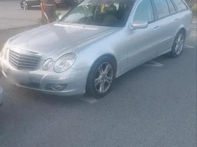 Gebraucht Mercedes E280 200 PS (147 kW) 2009 Silber Kombi