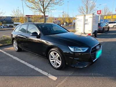 Gebraucht Audi A4 Advanced Plus 150 PS (110 kW) 2020 Schwarz Kombi